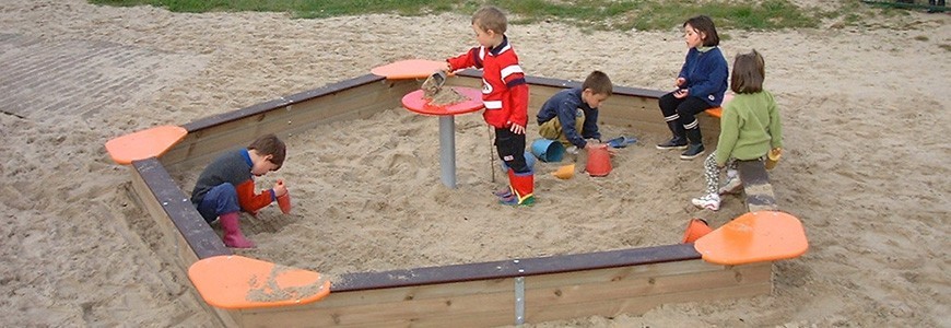 Bac à sable surélevé - Spécial Petite enfance - Cour et Jardin